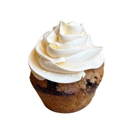 Vegan cupcake with blueberries